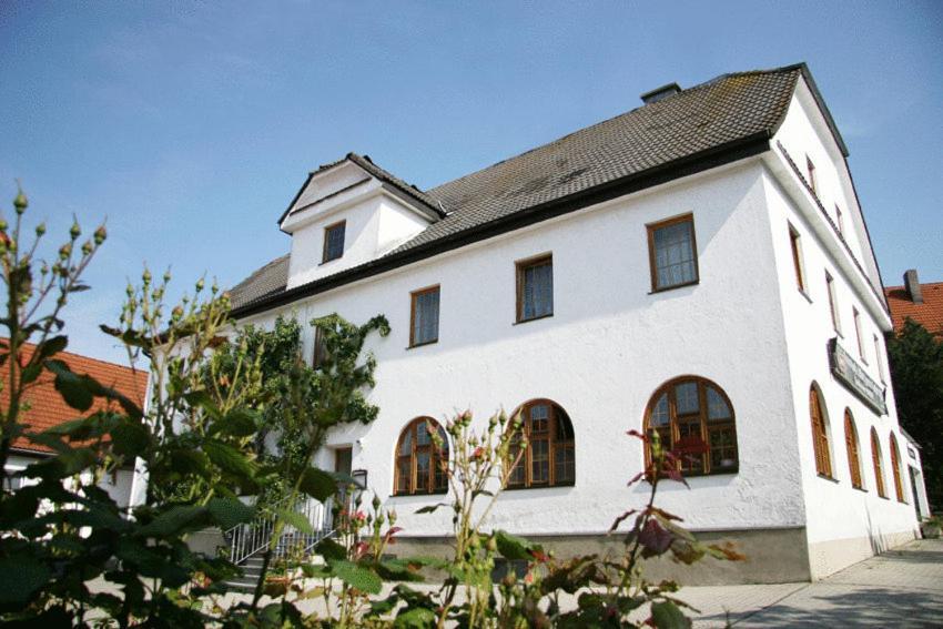 Pension-Metzgerei Hofer Inning am Holz Buitenkant foto