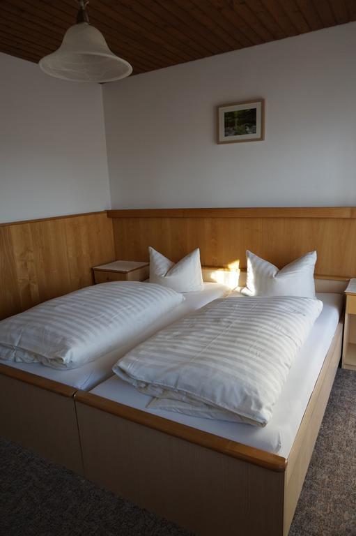 Pension-Metzgerei Hofer Inning am Holz Buitenkant foto